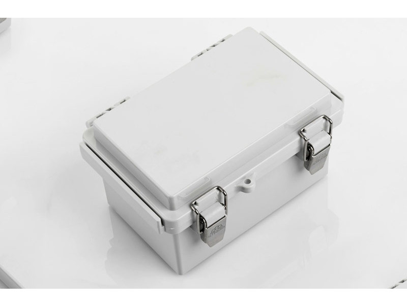 Armari de plàstic amb protecció IP per a instal·lacions elèctriques PC1015