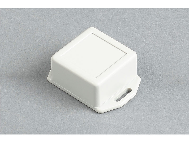 Boîte murale en plastique avec ailettes pour appareils électroniques PM002