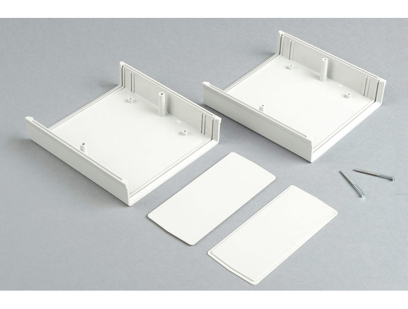 Boîtier de bureau en plastique avec panneau amovible pour appareils électroniques PT0808