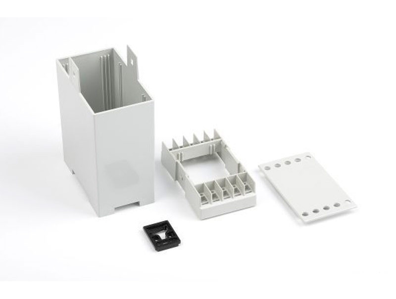 Boîte en plastique pour rail DIN pour appareils électroniques PT115