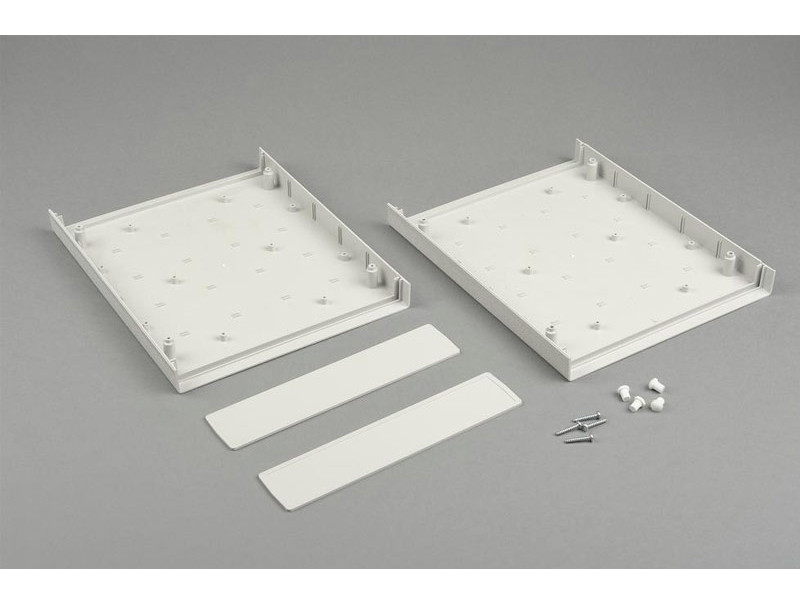 Boîtier de bureau en plastique avec panneau amovible pour appareils électroniques PT230