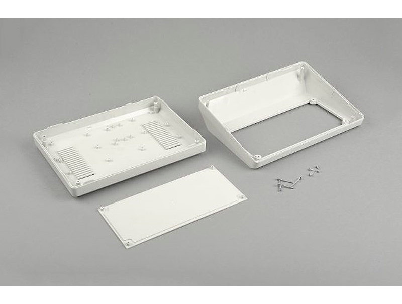 Boîte de bureau en plastique avec couvercle incliné pour appareils électroniques PT260