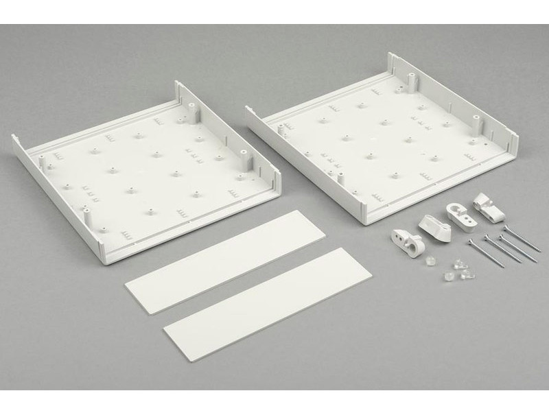 Boîtier de bureau en plastique avec panneau amovible pour appareils électroniques PT310