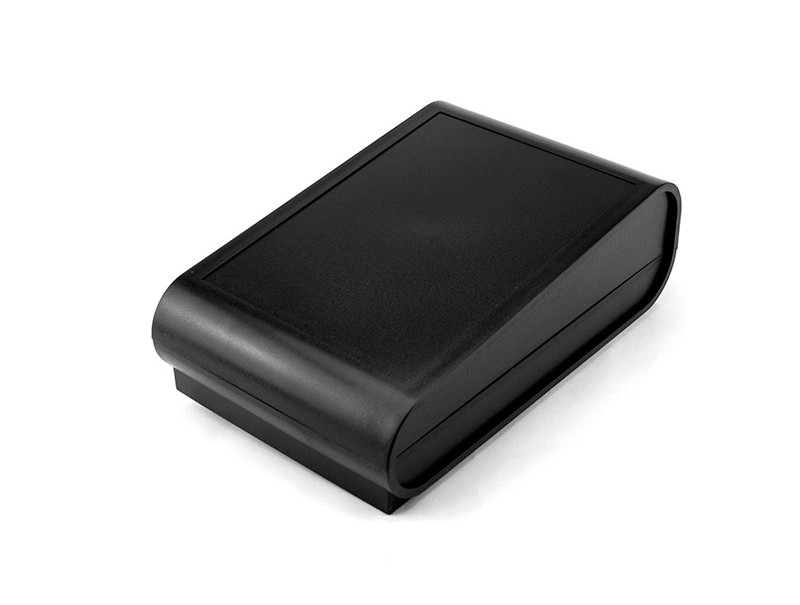 Boîte en plastique de bureau avec couvercle incliné pour appareils électroniques PP71