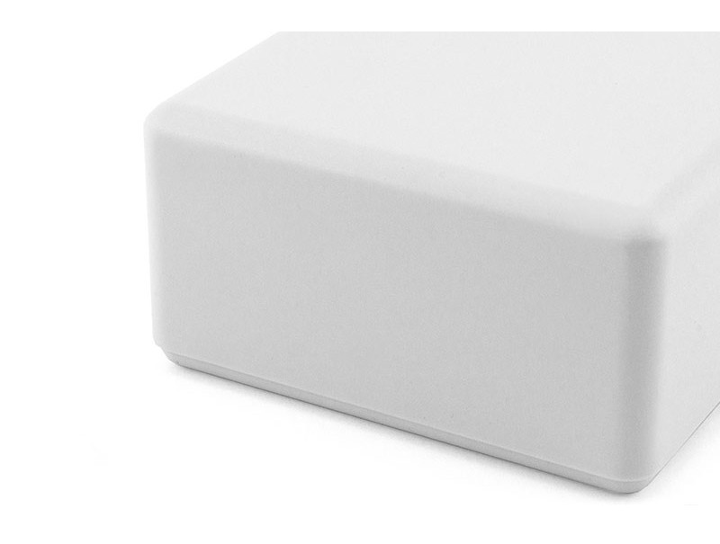 Boîte carrée en plastique pour capteurs électroniques PP83
