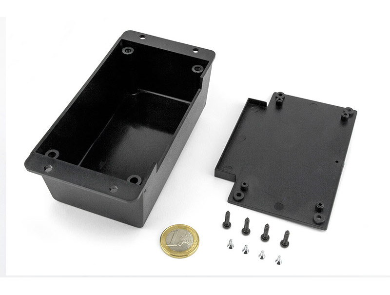 Boîtier mural en plastique avec ailettes pour appareils électroniques PP92