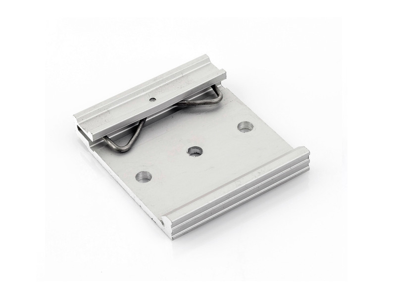 Accessoire de serrage sur rail DIN pour boîtier plastique PA114