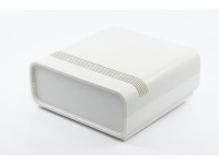 Boîtier de bureau en plastique avec panneau amovible pour appareils électroniques PP79A