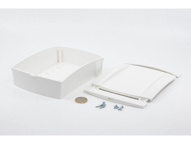 Boîte murale en plastique avec fermeture frontale pour appareils électroniques PP109