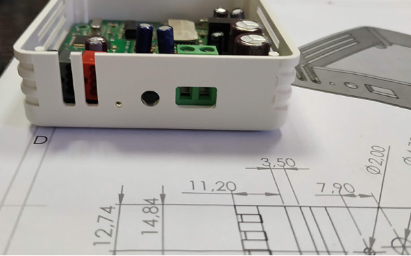  Leaders in CNC machining of plastic enclosures for electronic devices